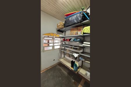 Casa para alugar com 326m², 3 quartos e 6 vagas Casa para alugar com 326m², 3 quartos e 6 vagasQuarto de Apoio