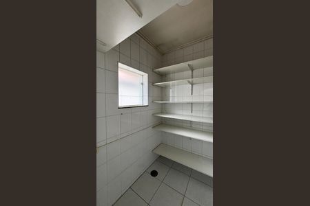 Casa para alugar com 326m², 3 quartos e 6 vagas Casa para alugar com 326m², 3 quartos e 6 vagasDespensa