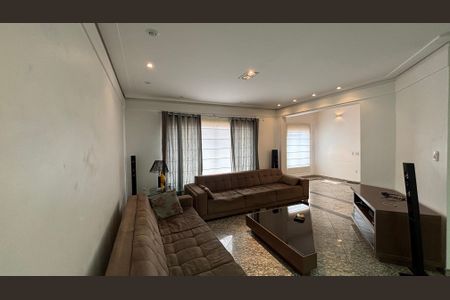 Casa para alugar com 326m², 3 quartos e 6 vagas Casa para alugar com 326m², 3 quartos e 6 vagasSala - Sala de Jantar