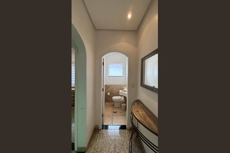 Casa para alugar com 326m², 3 quartos e 6 vagas Casa para alugar com 326m², 3 quartos e 6 vagasLavabo