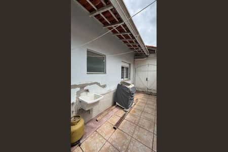 Casa para alugar com 326m², 3 quartos e 6 vagas Casa para alugar com 326m², 3 quartos e 6 vagasQuintal - Area de Serviço