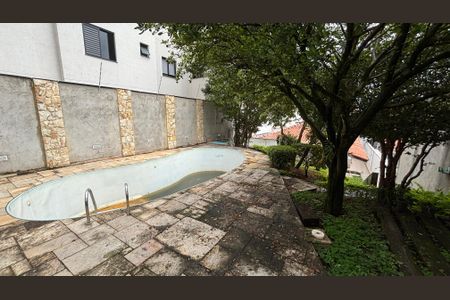 Casa para alugar com 326m², 3 quartos e 6 vagas Casa para alugar com 326m², 3 quartos e 6 vagasQuintal - Piscina