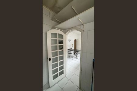 Casa para alugar com 326m², 3 quartos e 6 vagas Casa para alugar com 326m², 3 quartos e 6 vagasDespensa