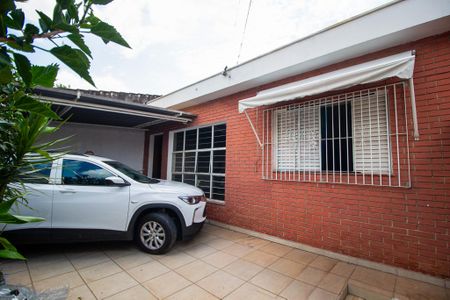 Casa para alugar com 130m², 2 quartos e 2 vagas Casa para alugar com 130m², 2 quartos e 2 vagasGaragem