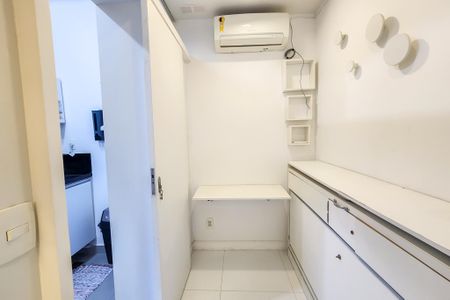 Apartamento à venda com 94m², 2 quartos e 1 vagaQuarto de Serviço 