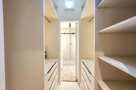 Apartamento à venda com 94m², 2 quartos e 1 vagaSuite 