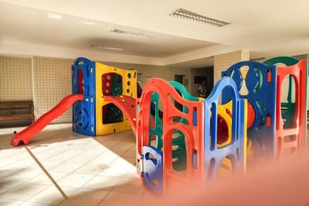 Apartamento à venda com 94m², 2 quartos e 1 vagaÁrea Comum - Parquinho 