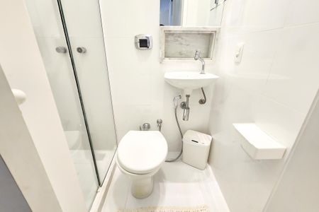 Apartamento à venda com 94m², 2 quartos e 1 vagaBanheiro de Serviço 