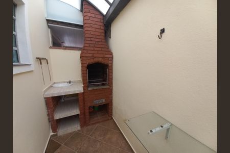 Casa para alugar com 65m², 2 quartos e 1 vagaChurrasqueira