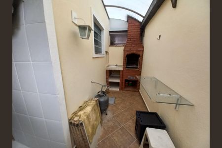 Casa para alugar com 65m², 2 quartos e 1 vaga Casa para alugar com 65m², 2 quartos e 1 vagaÁrea de Serviço