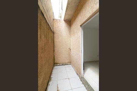 Casa de condomínio para alugar com 65m², 2 quartos e 1 vaga Casa de condomínio para alugar com 65m², 2 quartos e 1 vagaÁrea de Serviço