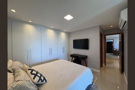 Apartamento à venda com 93m², 3 quartos e 2 vagasSuíte