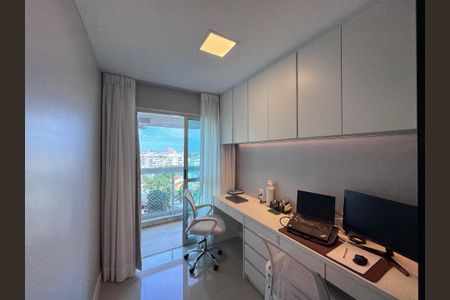 Apartamento à venda com 93m², 3 quartos e 2 vagasSuíte - Escritório