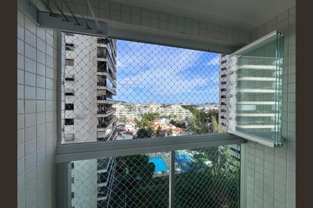 Apartamento à venda com 93m², 3 quartos e 2 vagasSuíte - Varanda 