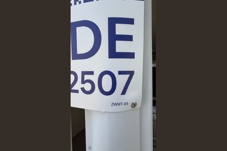 Casa à venda com 80m², 2 quartos e 1 vagaFachada