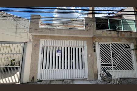Casa à venda com 80m², 2 quartos e 1 vagaFachada