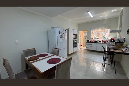 Casa à venda com 80m², 2 quartos e 1 vagaCozinha