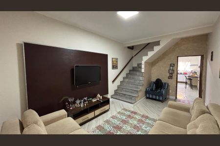 Casa à venda com 80m², 2 quartos e 1 vagaSala