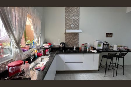 Casa à venda com 80m², 2 quartos e 1 vagaCozinha