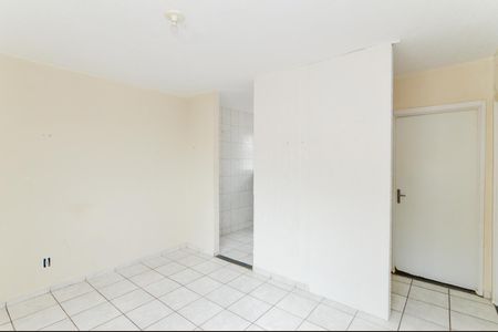 Sala de apartamento para alugar com 2 quartos, 49m² em Jardim Vermelhão, Guarulhos