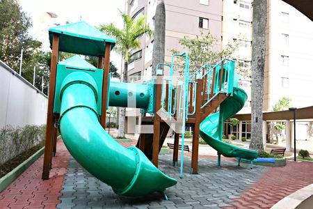 Apartamento à venda com 95m², 3 quartos e 2 vagasÁrea comum - Playground