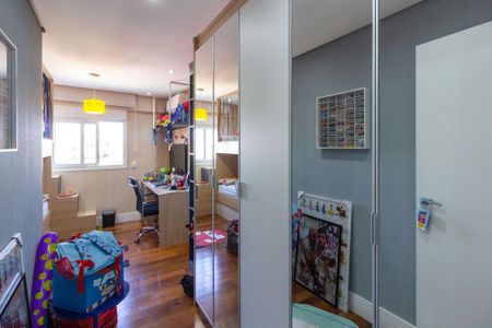 Apartamento à venda com 163m², 3 quartos e 3 vagasSuíte 1