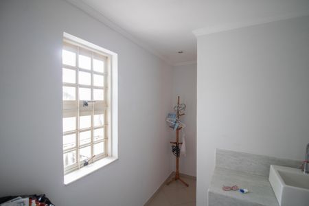 Casa à venda com 272m², 3 quartos e 1 vagaLAVABO