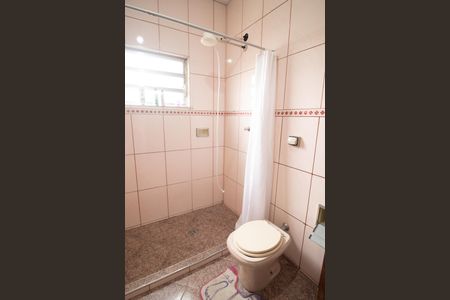 Casa à venda com 272m², 3 quartos e 1 vagaBANHEIRO