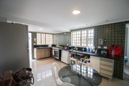 Casa à venda com 272m², 3 quartos e 1 vagaCOZINHA