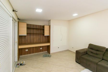 Sala 2 de casa para alugar com 2 quartos, 210m² em Jardim Sonia Maria, São Paulo