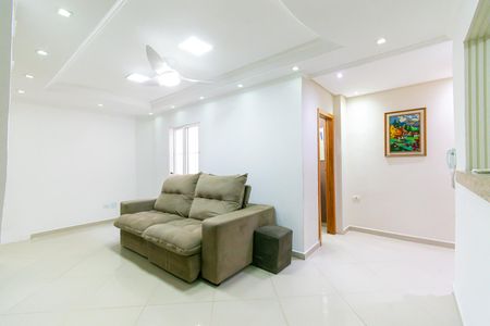 Sala de casa para alugar com 2 quartos, 210m² em Jardim Sonia Maria, São Paulo