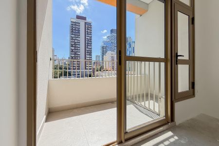 Varanda de kitnet/studio à venda com 1 quarto, 33m² em Vila Mariana, São Paulo