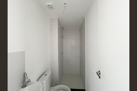 Banheiro de apartamento à venda com 2 quartos, 29m² em Jardim Imperador (zona Leste), São Paulo