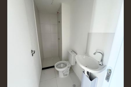 Apartamento à venda com 29m², 2 quartos e sem vagaBanheiro