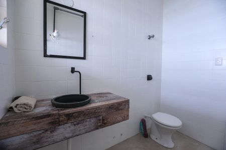 Casa para alugar com 250m², 3 quartos e 3 vagasBanheiro