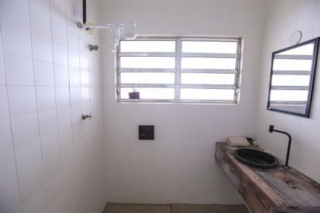 Casa para alugar com 250m², 3 quartos e 3 vagasBanheiro