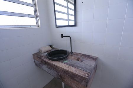 Casa para alugar com 250m², 3 quartos e 3 vagasBanheiro