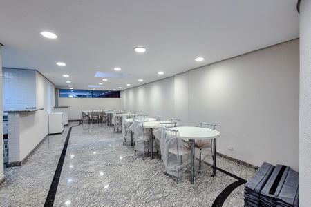 Apartamento para alugar com 68m², 2 quartos e sem vagaÁrea comum - Salão de festas