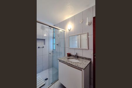 Apartamento para alugar com 68m², 2 quartos e sem vagaBanheiro