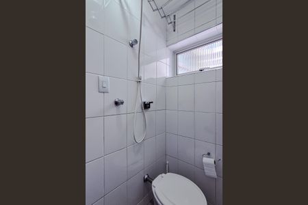 Apartamento para alugar com 68m², 2 quartos e sem vagaBanheiro de serviço