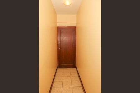 Apartamento para alugar com 68m², 2 quartos e sem vaga Apartamento para alugar com 68m², 2 quartos e sem vagaCorredor de Entrada