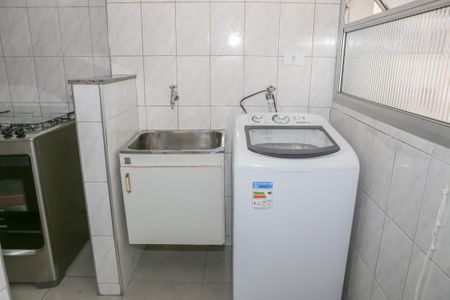 Apartamento para alugar com 68m², 2 quartos e sem vaga Apartamento para alugar com 68m², 2 quartos e sem vagaCozinha e Área de Serviço