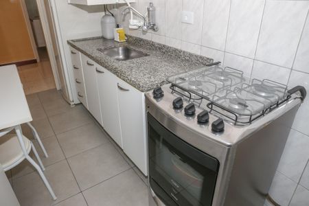Apartamento para alugar com 68m², 2 quartos e sem vaga Apartamento para alugar com 68m², 2 quartos e sem vagaCozinha e Área de Serviço