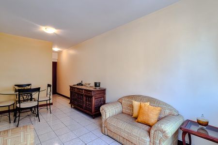 Apartamento para alugar com 68m², 2 quartos e sem vagaSala