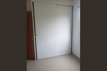 Apartamento para alugar com 32m², 2 quartos e 1 vaga Apartamento para alugar com 32m², 2 quartos e 1 vagaQuarto