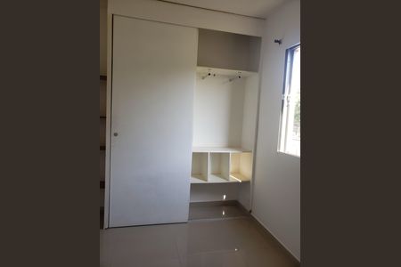 Apartamento para alugar com 32m², 2 quartos e 1 vaga Apartamento para alugar com 32m², 2 quartos e 1 vagaQuarto