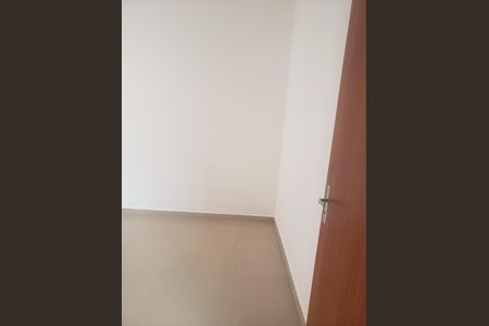 Apartamento para alugar com 32m², 2 quartos e 1 vaga Apartamento para alugar com 32m², 2 quartos e 1 vagaQuarto