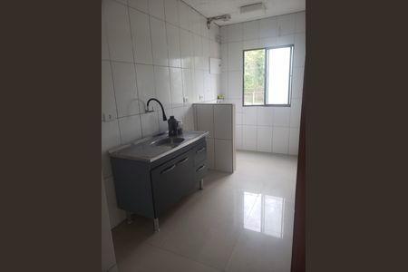 Cozinha de apartamento para alugar com 2 quartos, 32m² em Jardim Record, Taboão da Serra