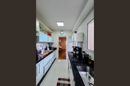 Apartamento para alugar com 122m², 3 quartos e 2 vagas Apartamento para alugar com 122m², 3 quartos e 2 vagasCozinha