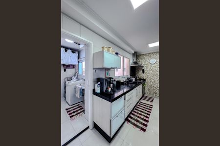 Apartamento para alugar com 122m², 3 quartos e 2 vagas Apartamento para alugar com 122m², 3 quartos e 2 vagasCozinha